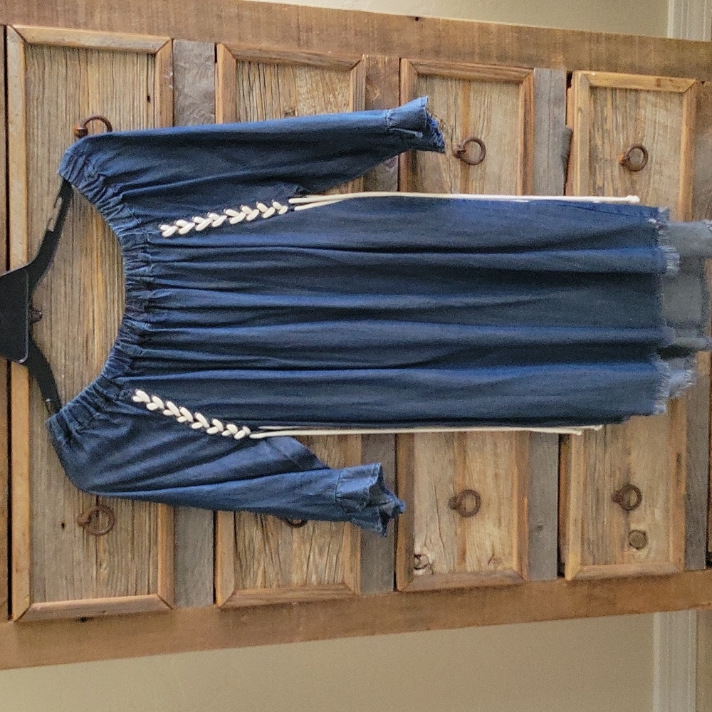 Jean Lace up dress petite LG.  3/4 sleeve, raw hem. Off shoulder